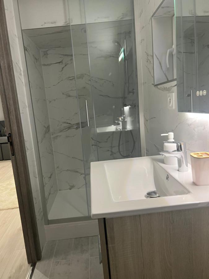 Home Prestige 21 Dijon Exteriör bild